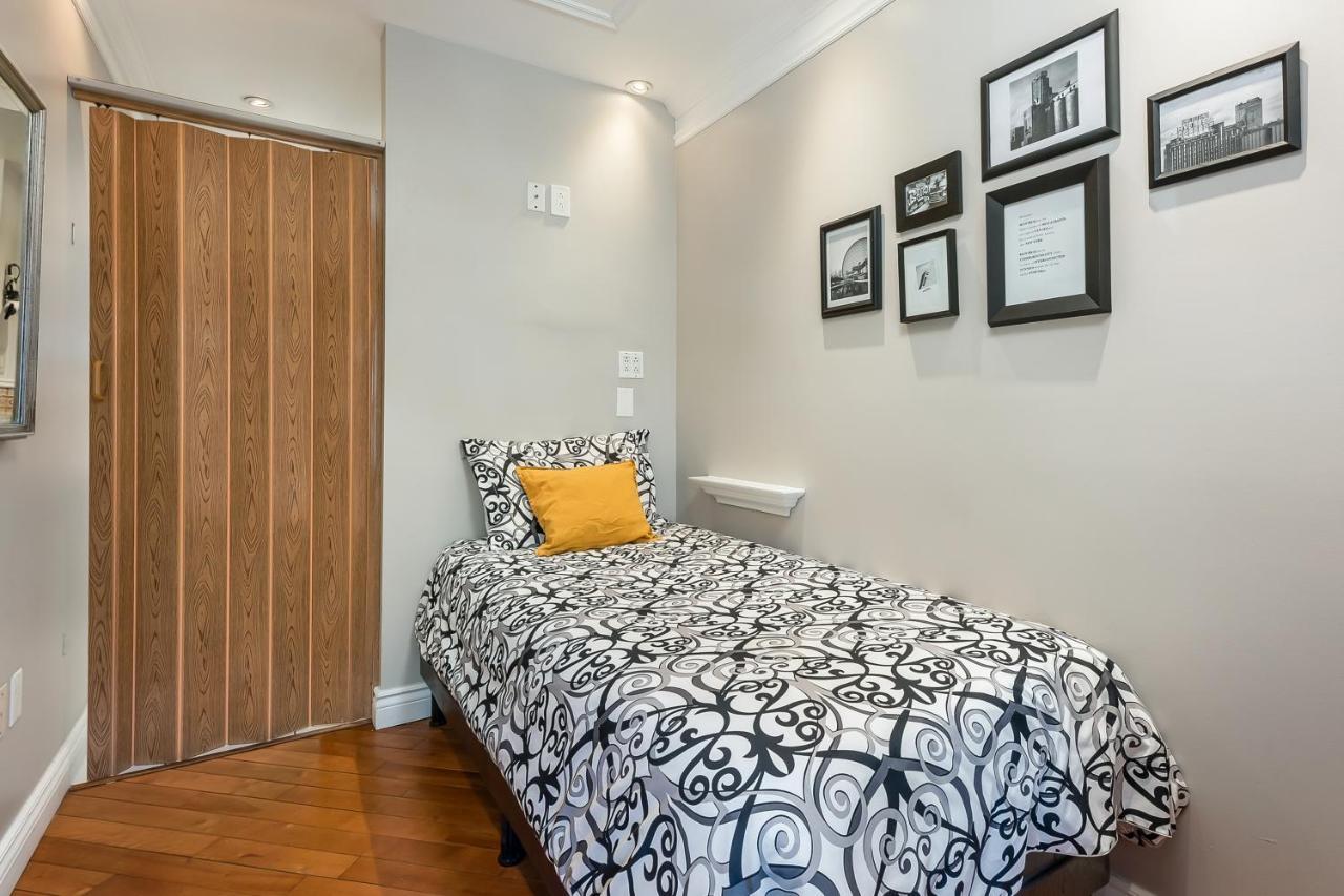 Single Room with Bathroom,1260850975:JPEG